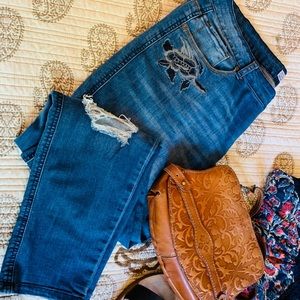 Sandpiper Embroidered Plus Boyfriend Jeans Size 14